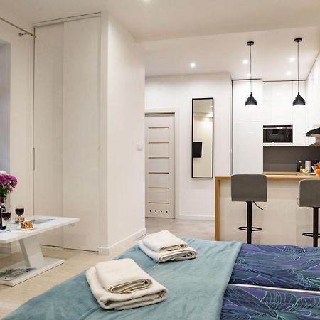 크라쿠프 Shy But Shining! Lovely, Stylish & Fully Equipped. 아파트 외부 사진