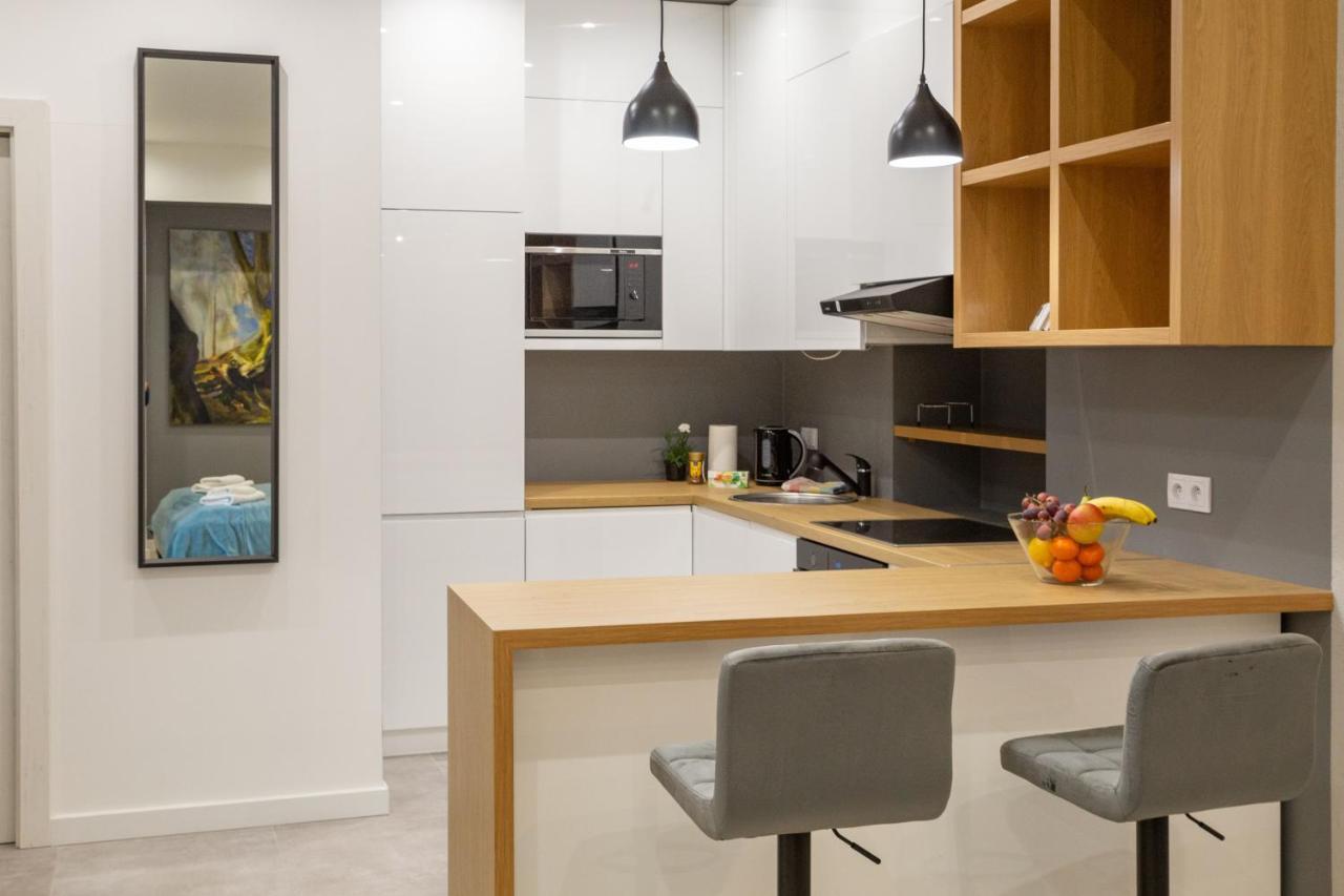 크라쿠프 Shy But Shining! Lovely, Stylish & Fully Equipped. 아파트 외부 사진